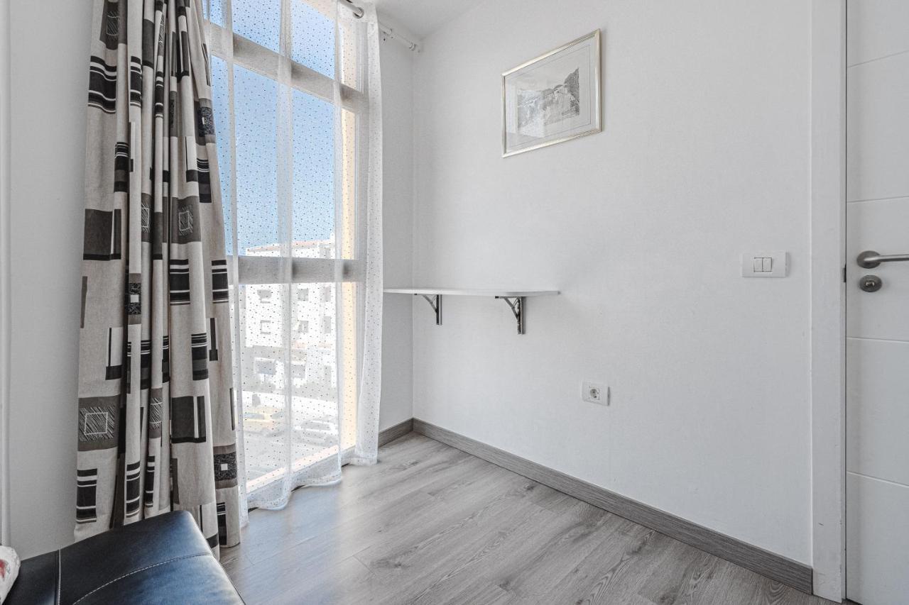 Family Apartment With 3 Bedrooms And Balcony Near Los Gigantes And Ocean Puerto de Santiago  Exterior foto