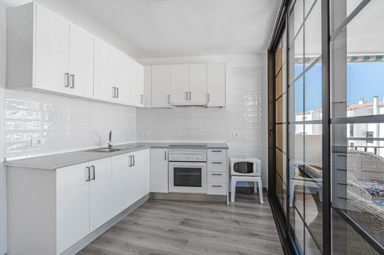 Family Apartment With 3 Bedrooms And Balcony Near Los Gigantes And Ocean Puerto de Santiago  Exterior foto