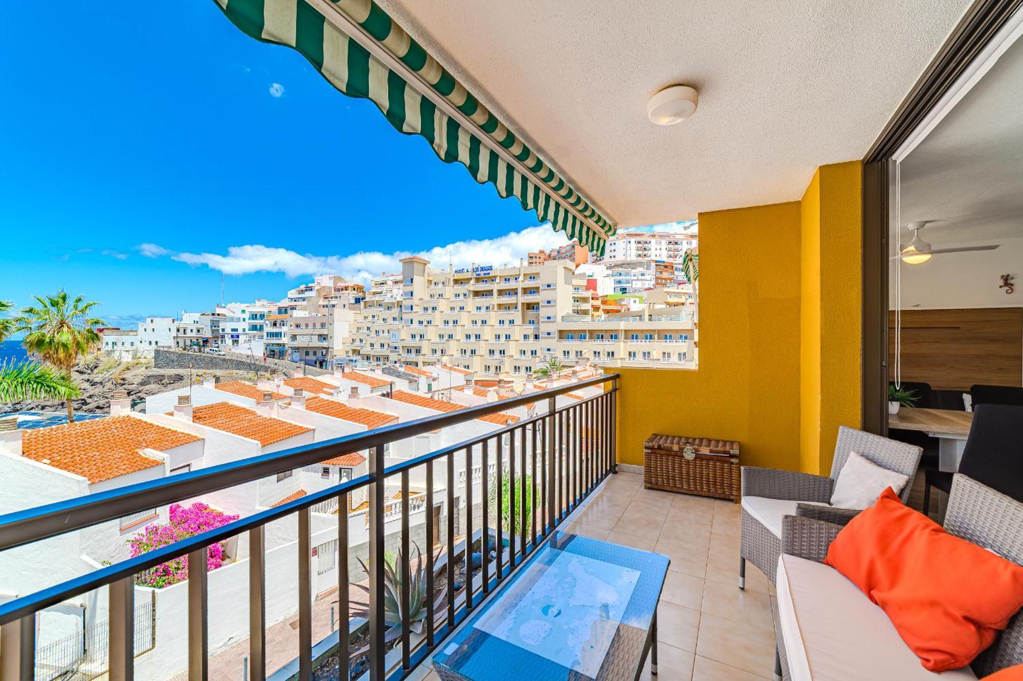 Family Apartment With 3 Bedrooms And Balcony Near Los Gigantes And Ocean Puerto de Santiago  Exterior foto